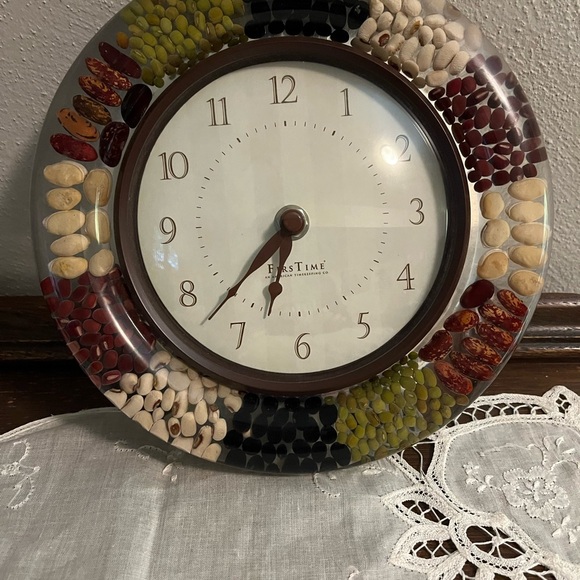 Dried Bean Lucite Wall Clock - Picture 1 of 5
